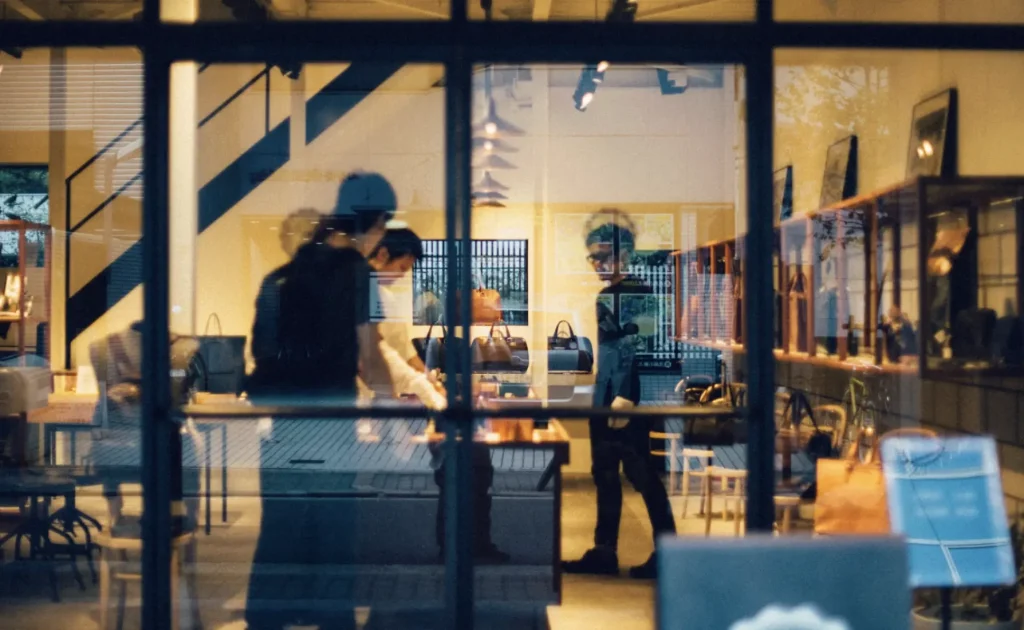 Varesikring, Alarmbøyler, Varebøyler, Alarm etiketter, Alarm brikker, Deaktiverer, Brikke avtager, Rf bøyler, Am bøyler, Pipebøyler. EAS